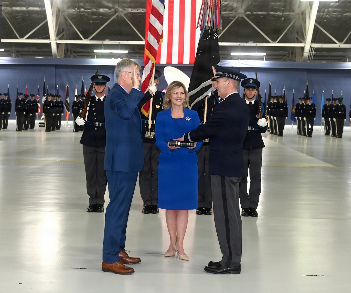 Secretary of the Air Force Troy Meink administers the Oath of Office to newly newly appointed Chief of Space Operations Gen. Douglas Schiess during a Change of Responsibility ceremony, Joint Base Andrews Md., Sept 3, 2026. (U.S. Air Force photo by Andy Morataya)