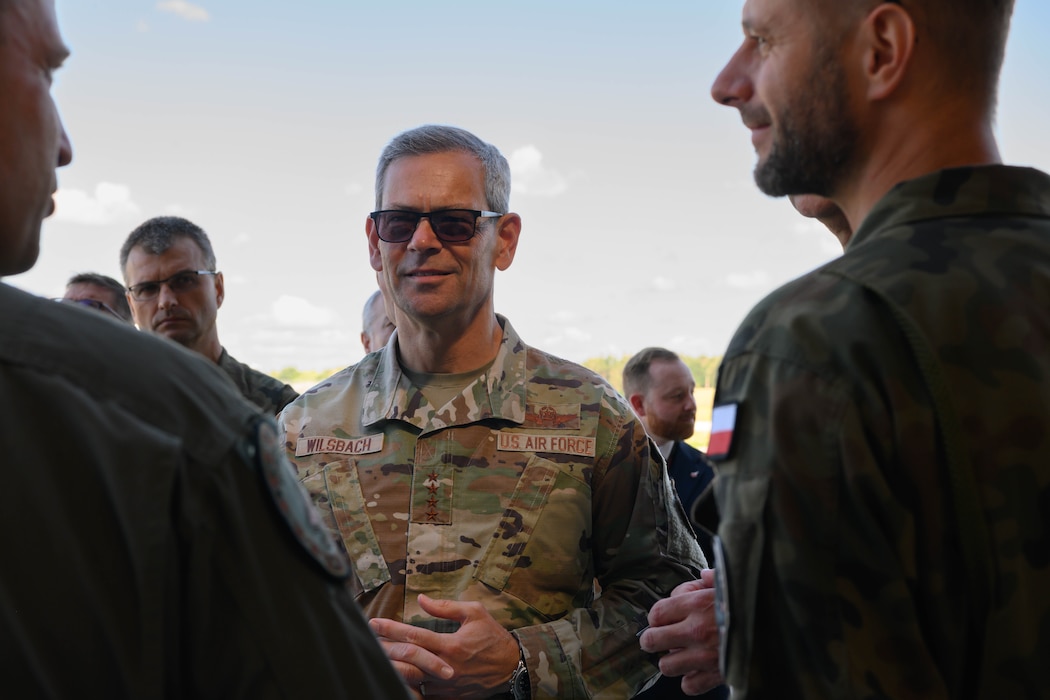 Air Force Chief of Staff Gen. Ken Wilsbach speaks with Polish service members during his visit to the 52nd Operations Group, Detachment 1.