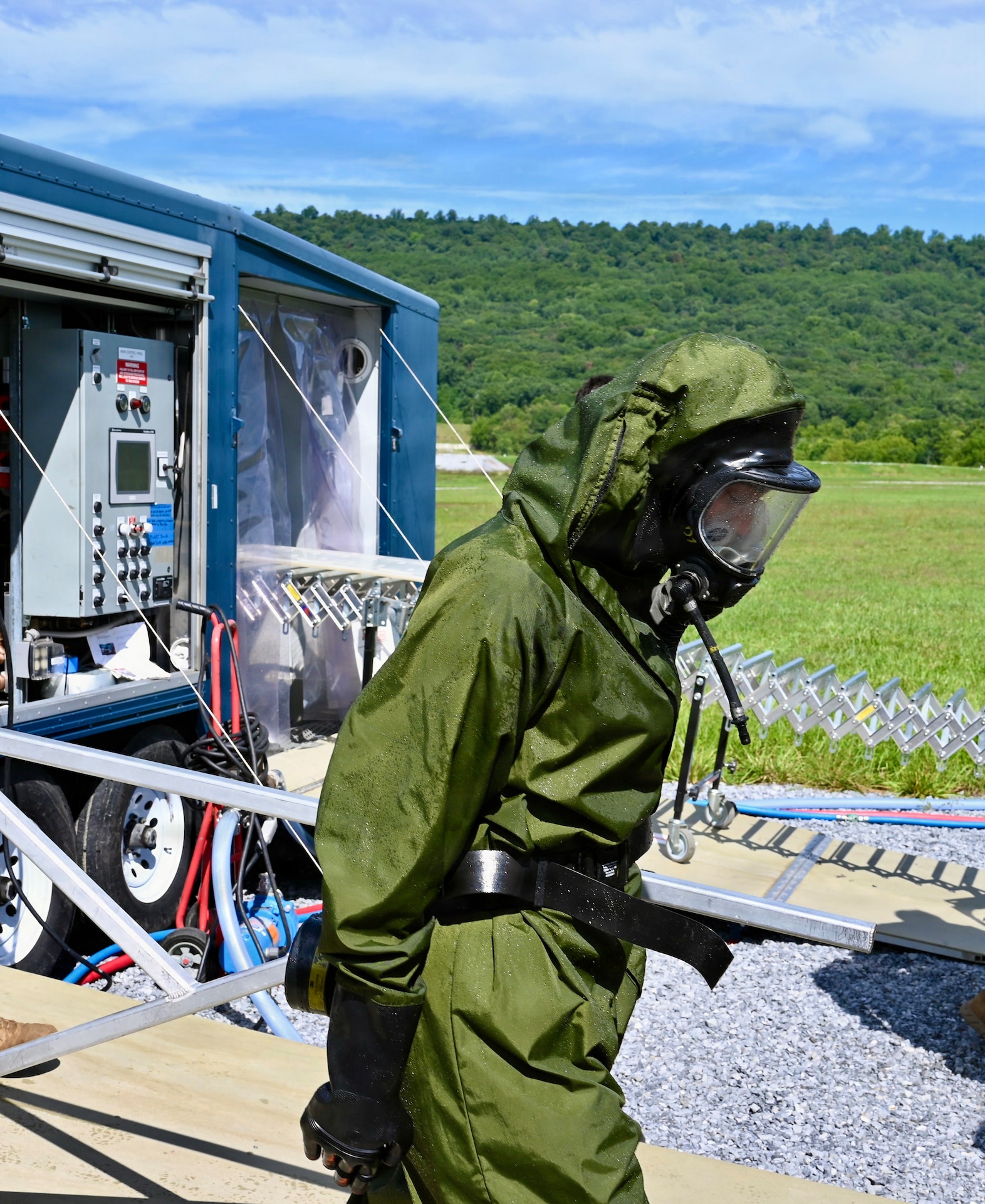 U.S. Soldiers with the Pennsylvania National Guard's 35th Chemical, Biological, Radiological, Nuclear Emergency Response Force Package conduct a CBRN response exercise Sept. 3, 2026, at Fort Indiantown Gap, Pennsylvania. The objective of the exercise was for Pennsylvania National Guard Soldiers to practice command and control of CERFP assets during any natural disaster or emergency situations. (U.S. Army National Guard photo 2nd by Lt. Jessica Barb)