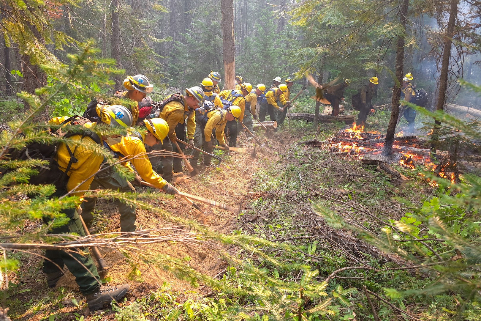 Washington National Guard members conduct wildland fire support operations to Washington Department of Natural Resources at the Little Giant Fire near Leavenworth, Washington, Aug. 10, 2026.