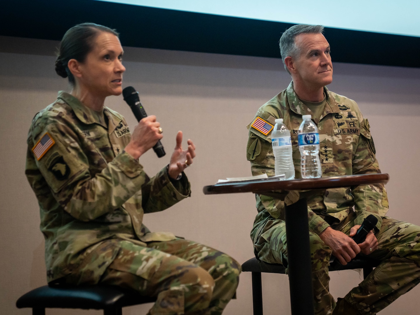 Gen Rudd and Maj Gen Ahern during MNS