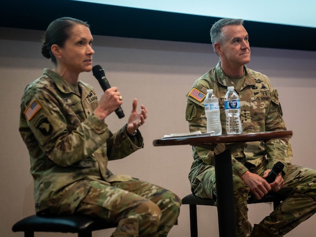 Gen Rudd and Maj Gen Ahern during MNS