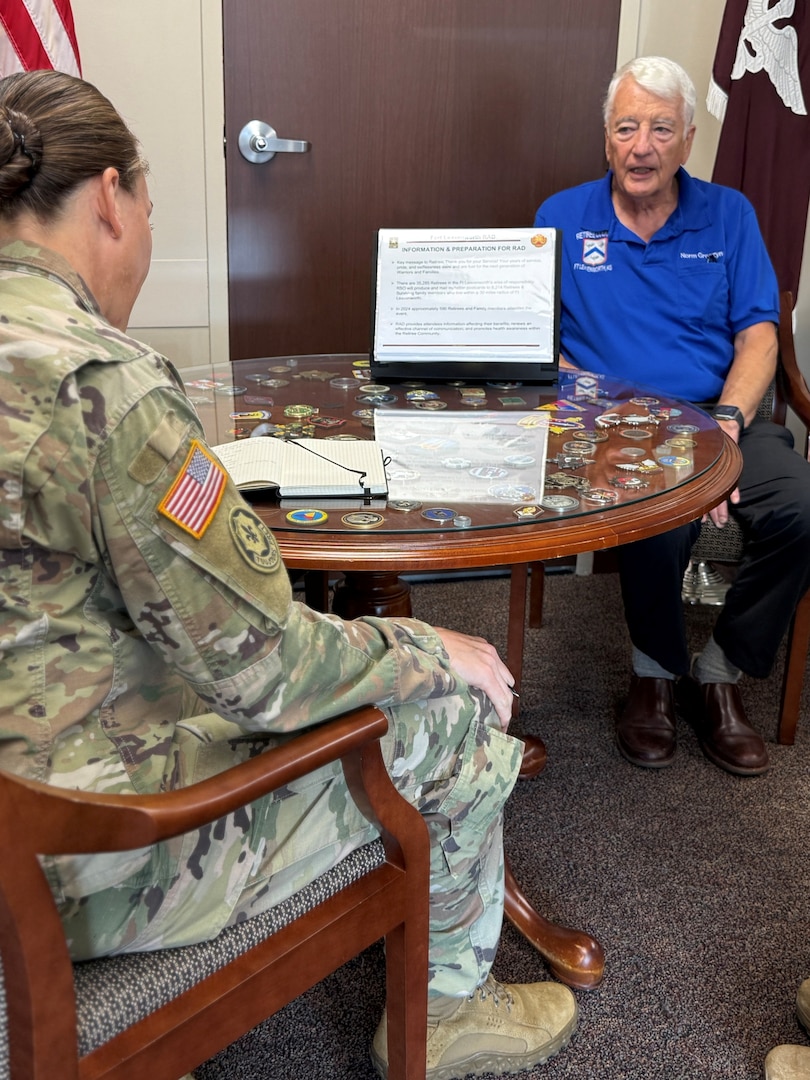 Norm Greczyn, Retiree Appreciation Day coordinator and Fort Leavenworth Retiree Council member met with Col. Tiffany Bilderback, Munson Army Health Center director, Aug. 31, to discuss the Fort Leavenworth Retiree Appreciation Day schduled for Sept. 26, at the post's Lewis and Clark Center. Munson will provide health information, screenings and other services for eligible retirees and retiree family members during the event.