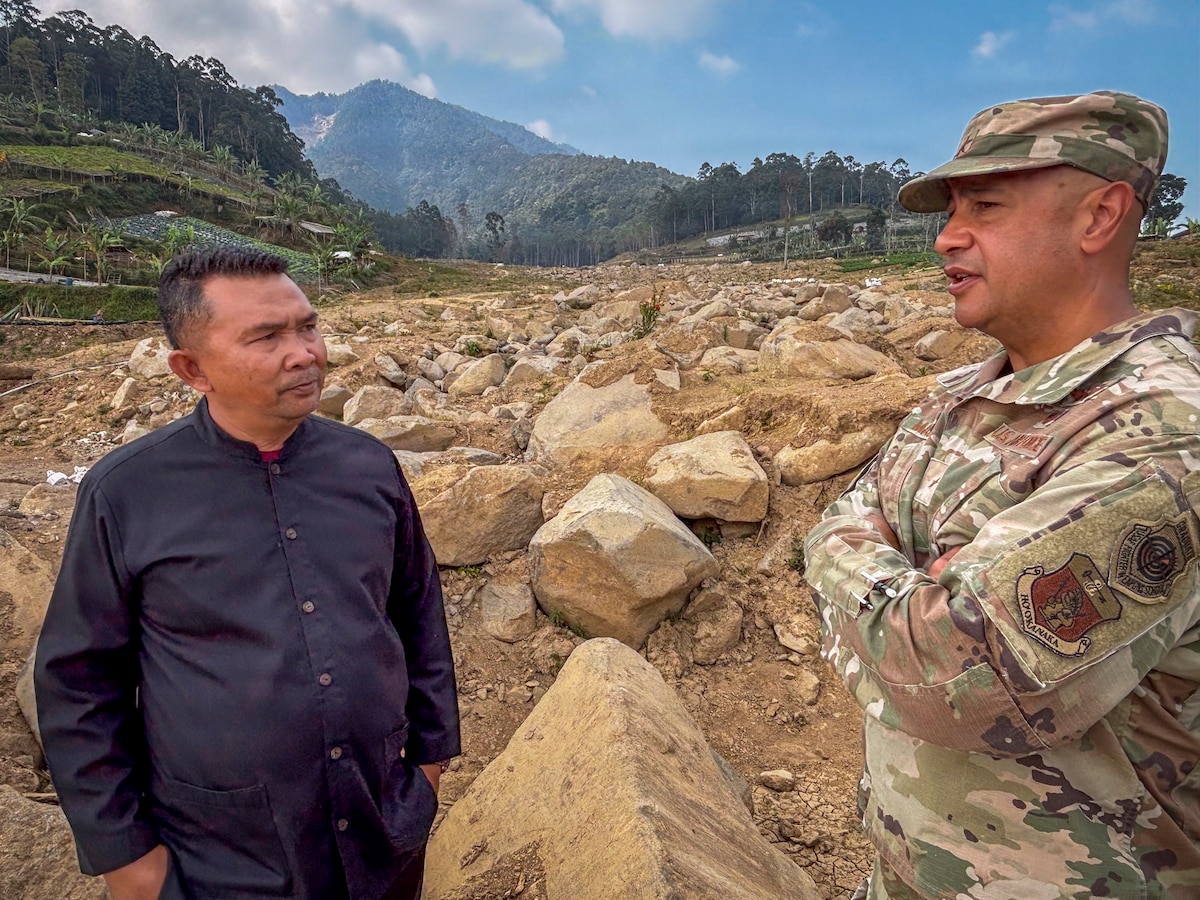 Super Garuda Shield is an annual exercise between the Indonesian National Armed Forces and U.S. military designed to strengthen bilateral interoperability, capabilities and cooperation.