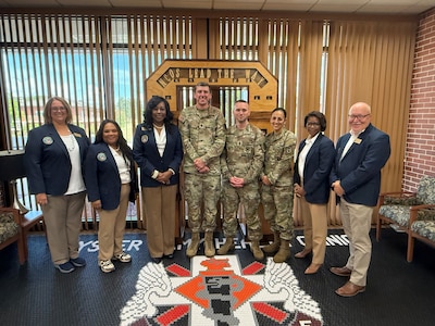 Leadership from Lyster Army Health Clinic (LAHC) hosted senior executive leaders from the Central Alabama Veterans Health Care System (CAVHCS) on Sept. 9. The bilateral leadership engagement brought together clinical, operational, and executive representatives from both organizations to identify shared opportunities for enhancing patient experiences and optimizing healthcare capabilities. Both organizations reaffirmed their dedication to open collaboration, ongoing staff cross-coordination, and sustained outreach efforts to support beneficiaries stationed at Fort Rucker as well as the substantial retired military community residing across southeast Alabama.